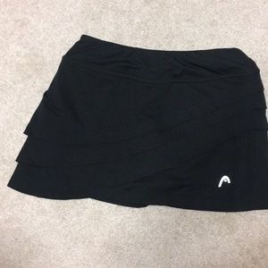Head black ruffle tennis skirt. Size xsmall